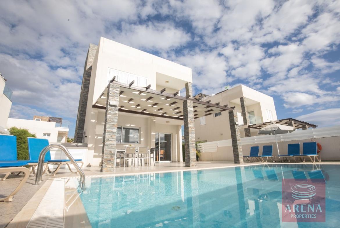 VILLA FOR RENT IN PROTARAS