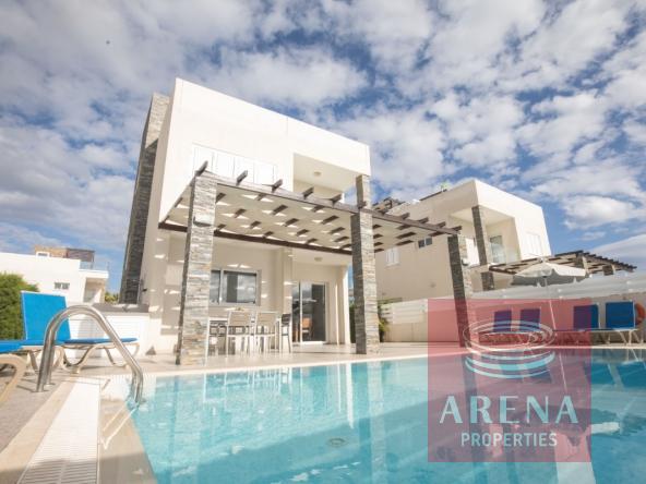 VILLA FOR RENT IN PROTARAS