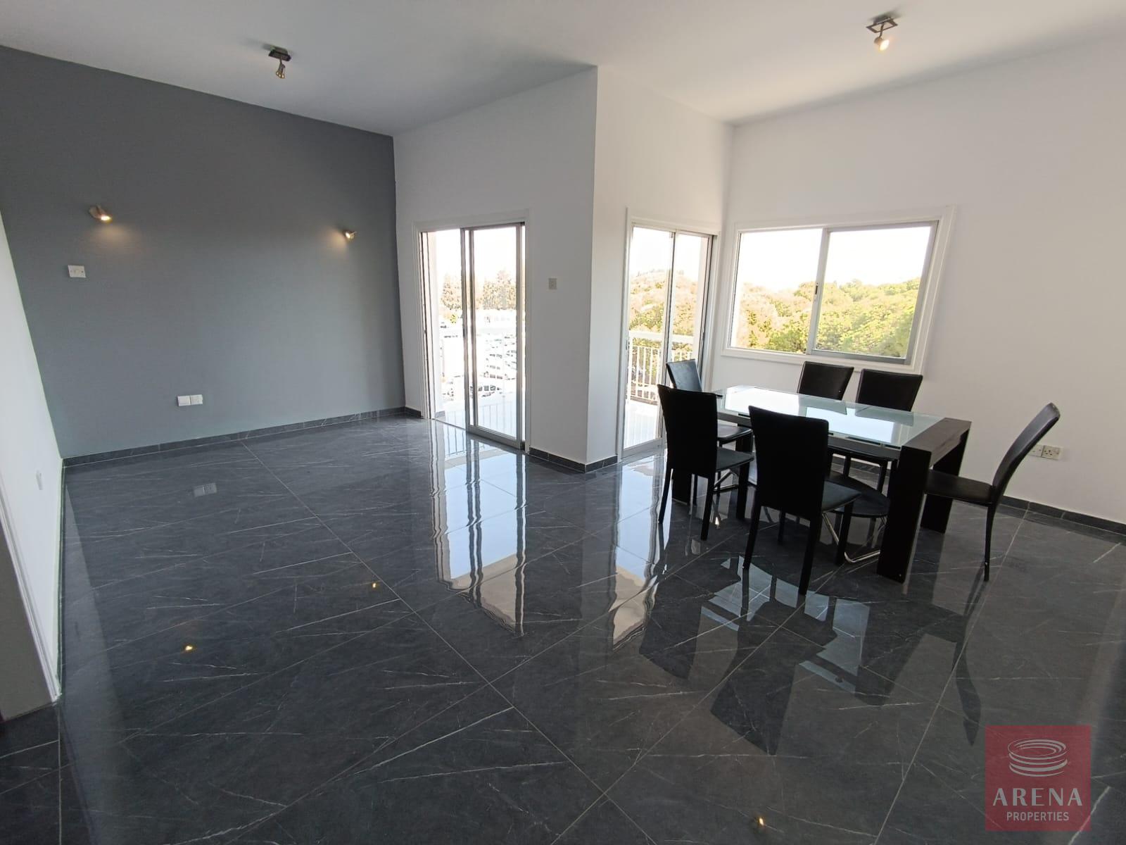 3 bed apt in larnaca