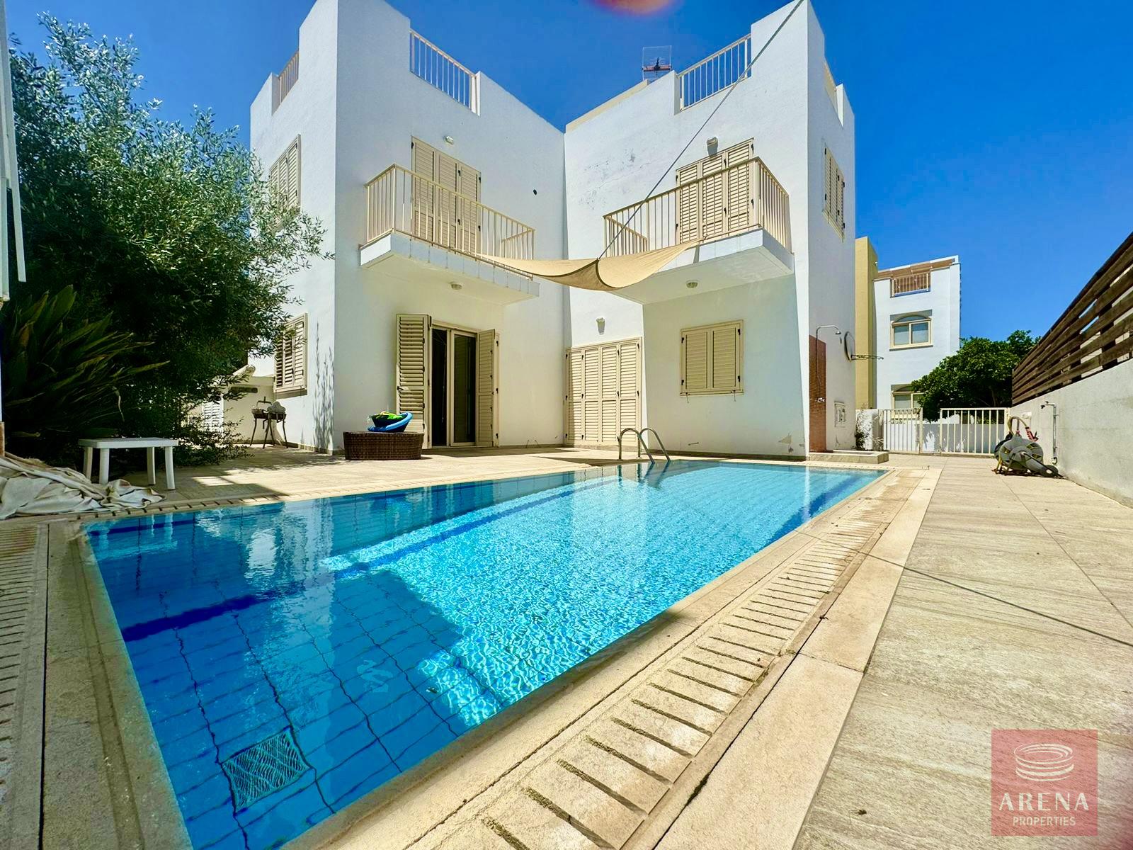 villa in ayia triada