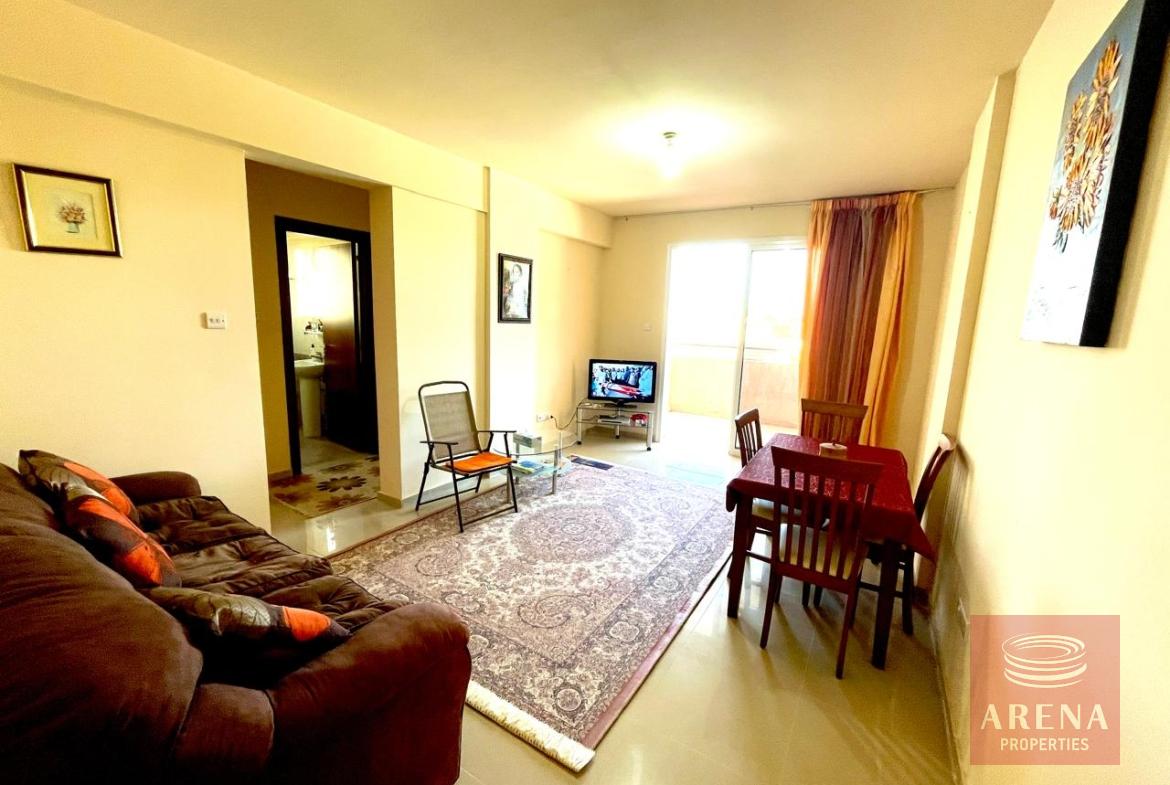 2 bed apt in Larnaca