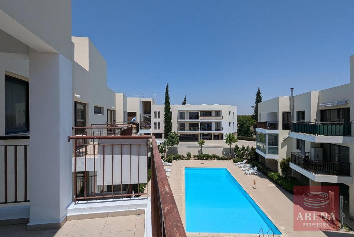 2 bed apt in Mazotos