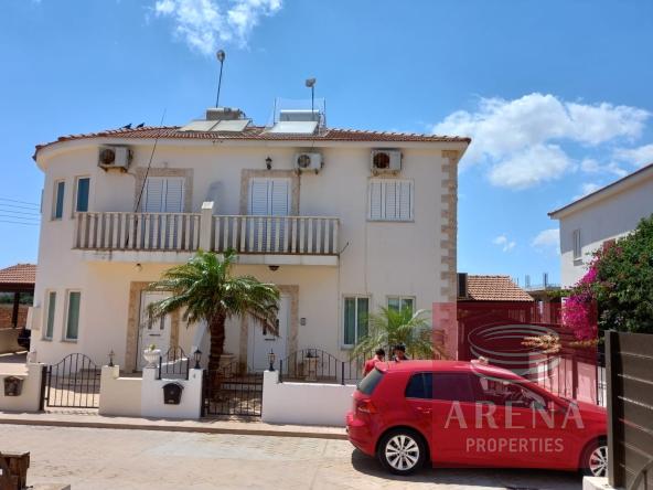 1 3 BED VILLA FOR RENT FRENAROS 8606