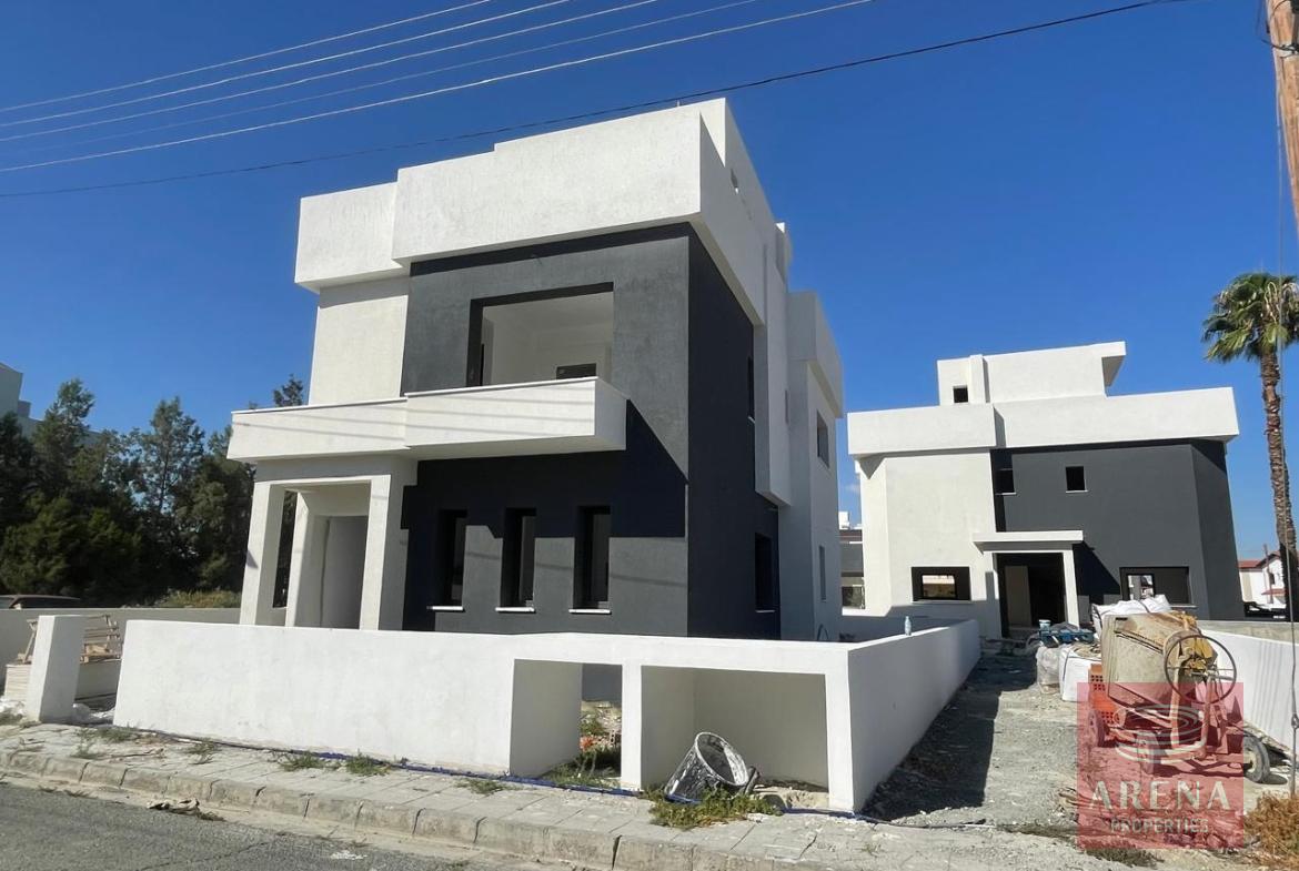 4 bed villa in Livadia