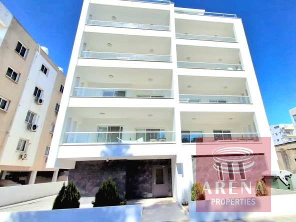 3 bed apt in Larnaca