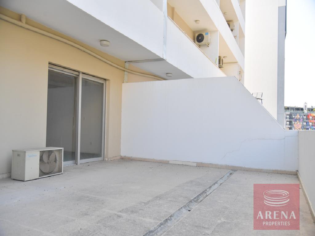 2 bed apt in Larnaca