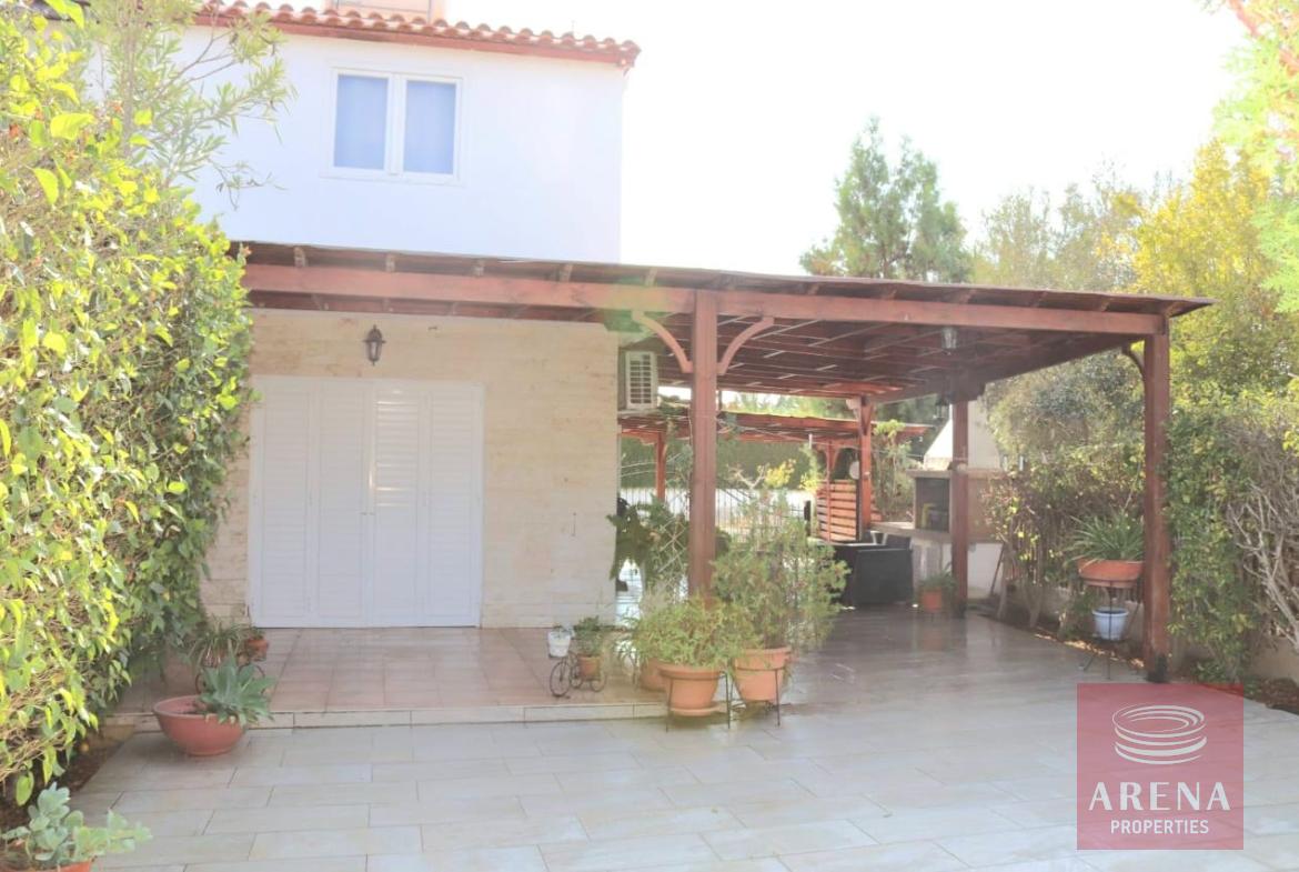 2 bed villa for sale in Pervolia