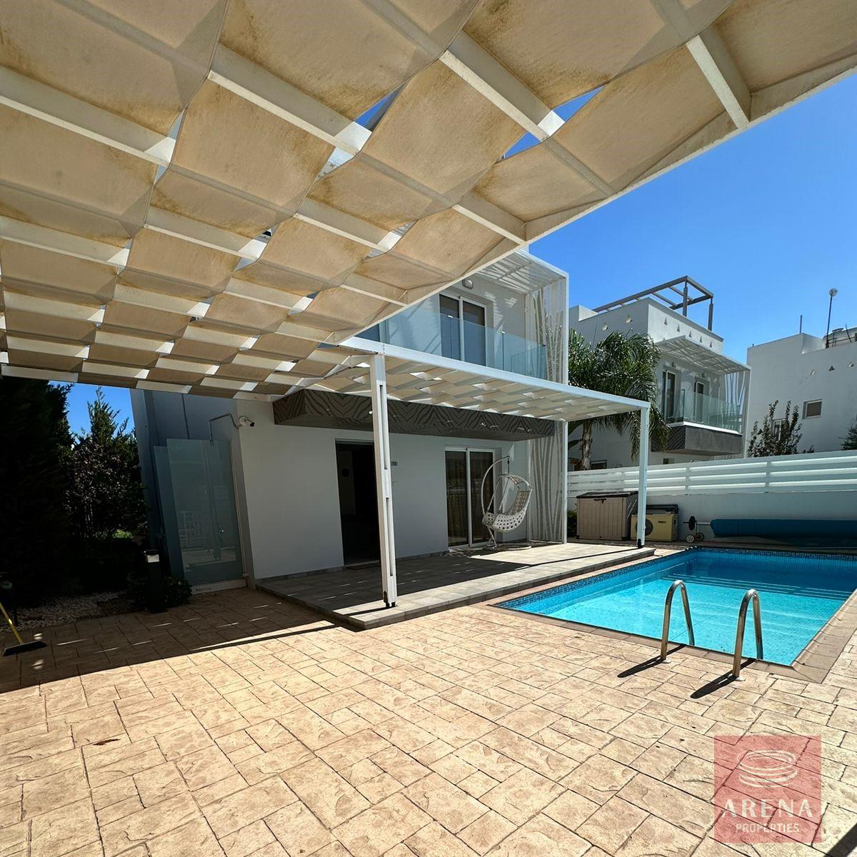 3 bed villa in ayia napa