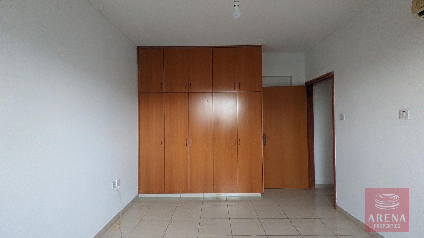 3 bed apt in Sotiros