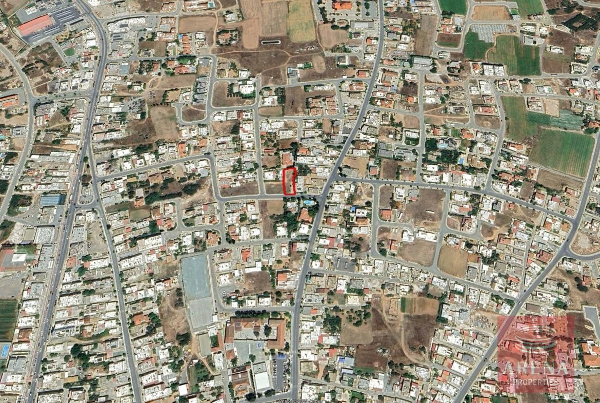 land in paralimni