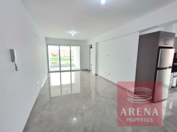 2 bed apt for rent in oroklini