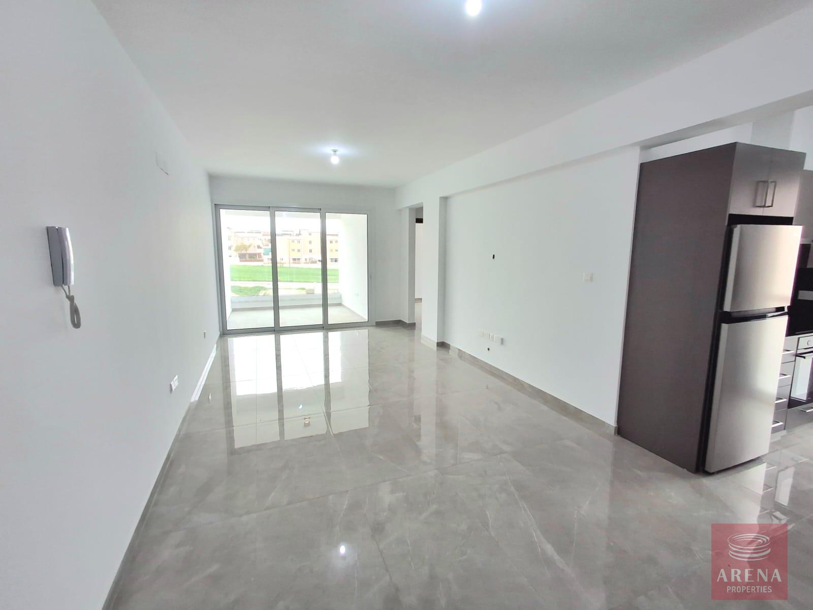 2 bed apt for rent in oroklini