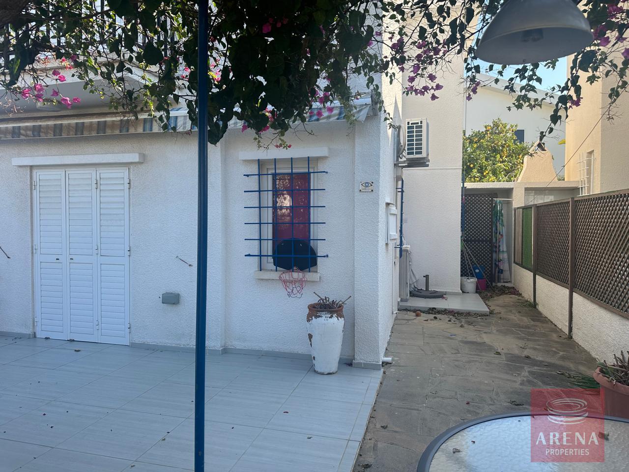 2 bed house in cape greco