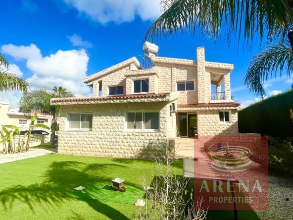 3 BED VILLA IN PERVOLIA