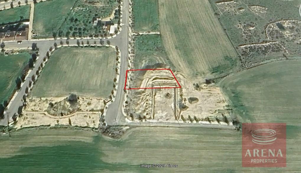 PLOT IN ALAMINOS FOR SALE