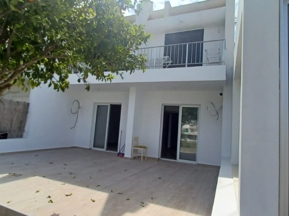 2 bed apt in Kapparis