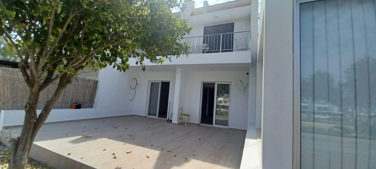 2 bed apt in Kapparis