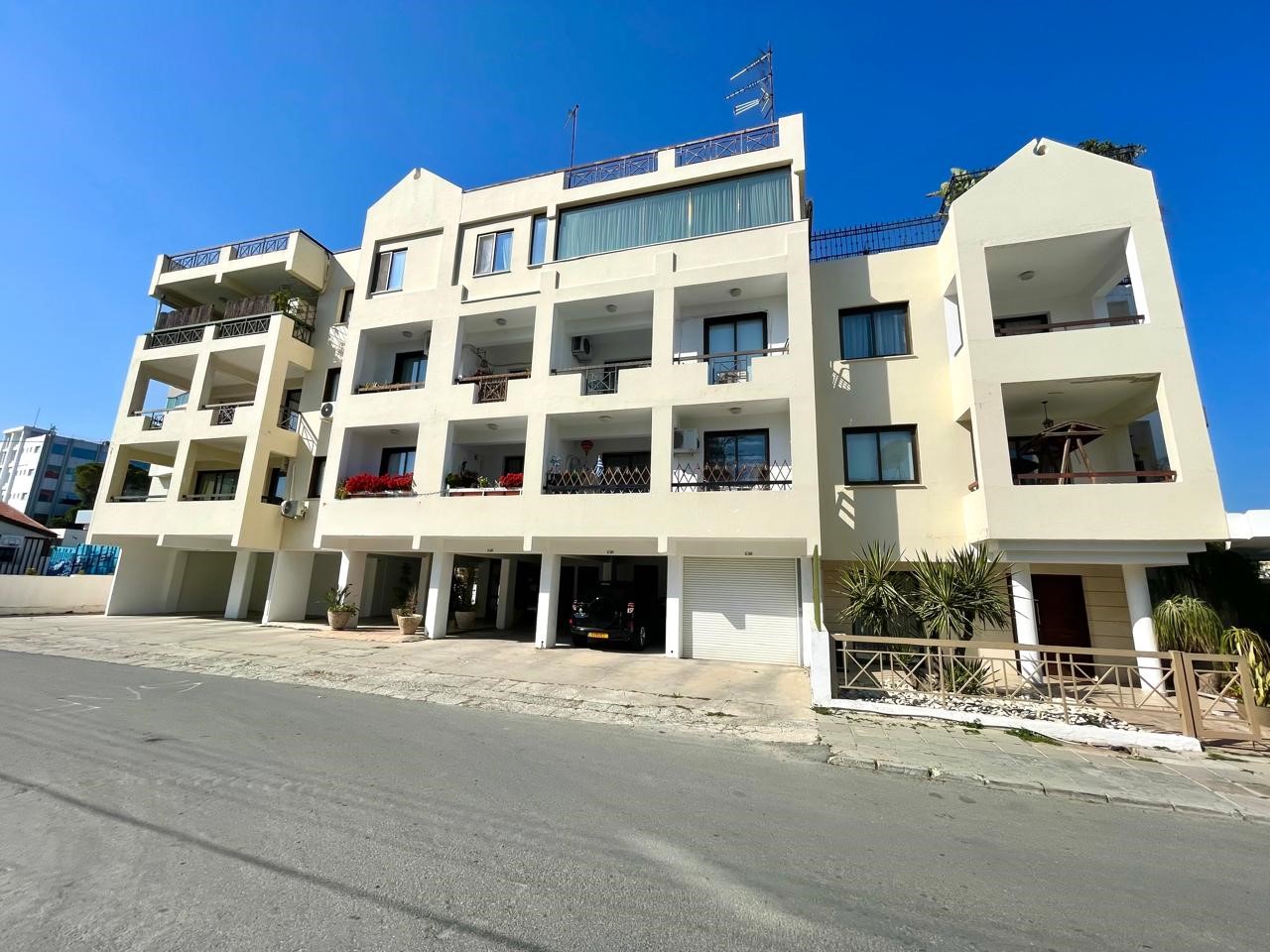 3 bed apt in faneromeni