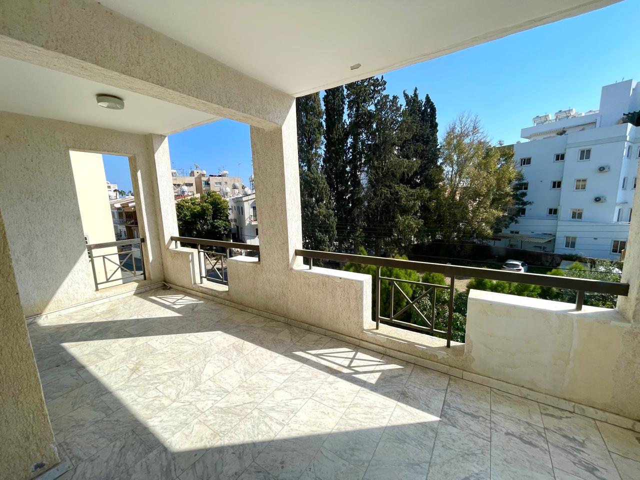 1 3 BED APT FANEROMENI 9325 10