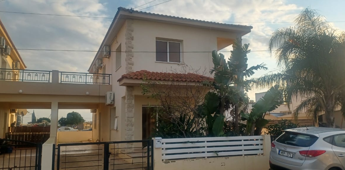 3 bed house in avgorou