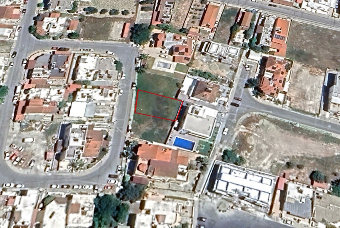 Plot in Livadia