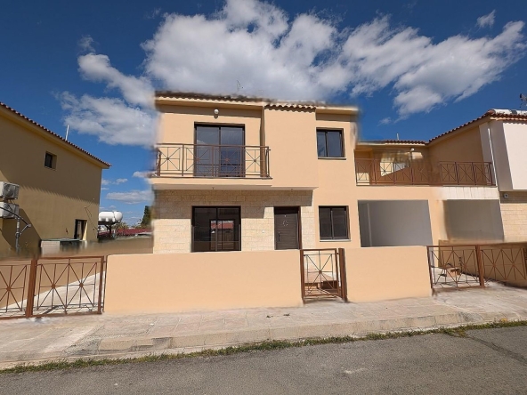 2 3 bed villa dromolaxia 9317